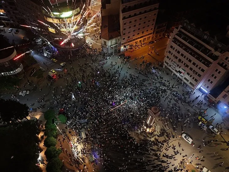 ABD Suriye’ye yaptırımları kaldırdı! Karar sonrası Şam'da coşkulu kutlama