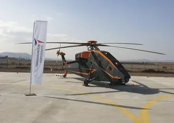 Türkiye'nin elektriksiz ve insansız helikopteri görücüye çıktı