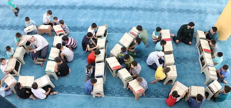 Diyanet TV Yaz Kur'an kursu izle! 2020 Yaz Kur'an kursu kayıt nasıl yapılır? diyanet.gov.tr