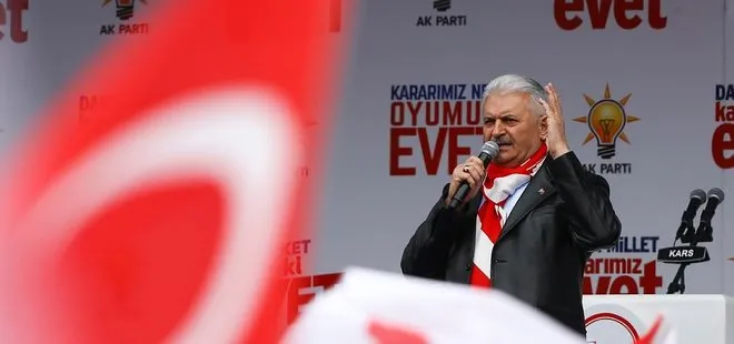 Başbakan Yıldırım: Türkiye’yi tehdit edenler hayır cephesinde kol kola girdi