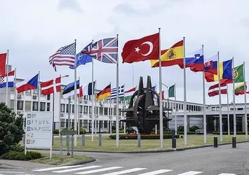NATO: Türkiye'nin NATO üyeliği tartışma konusu değildir