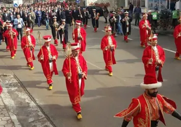 Kosova'da 'Milli irade' yürüyüşüne yoğun ilgi
