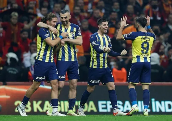 Fenerbahçe'ye derbiyi kazandıran Crespo'dan Galatasaray'a gönderme - 4