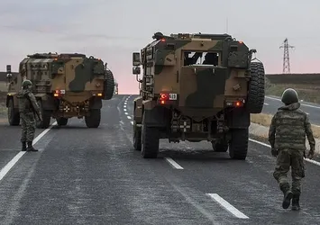 Hakkari'de roketatarlı saldırı: 1 şehit, 6 yaralı