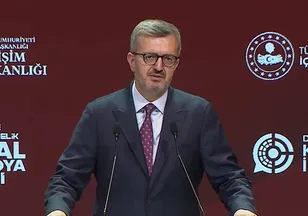 Burhanettin Duran: "Güvenilir kamu iletişimini esas alıyoruz"
