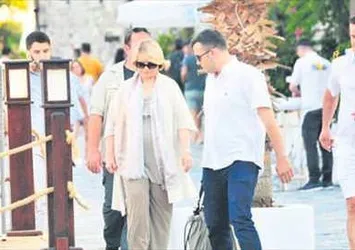 Tansu Çiller güvende!