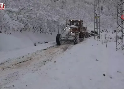 Atakum’da yoğun kar mesaisi