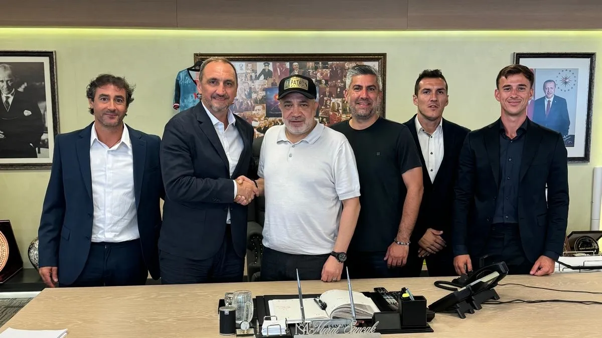 Adana Demirspor teknik direktörlüğe Michail Valkanis'i getirdi