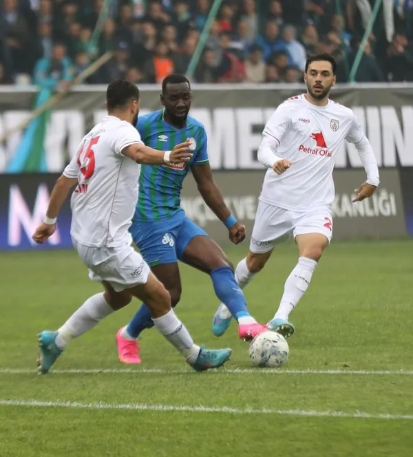 Rizespor 1 yıllık aranın ardından yeniden Süper Lig’de!