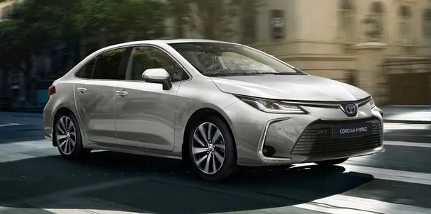 Toyota’dan 180 bin TL indirim geldi! 2023 Model Toyota Corolla, Yaris, C-HR, Camry, Rav 4, Land Cruiser Prado Ekim ayı güncel fiyat listesi…