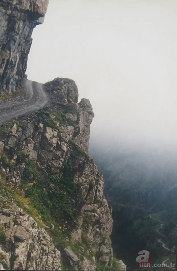 Dünyanın en tehlikeli yolu Türkiye'de! Yapımı 132 yıl sürdü 24