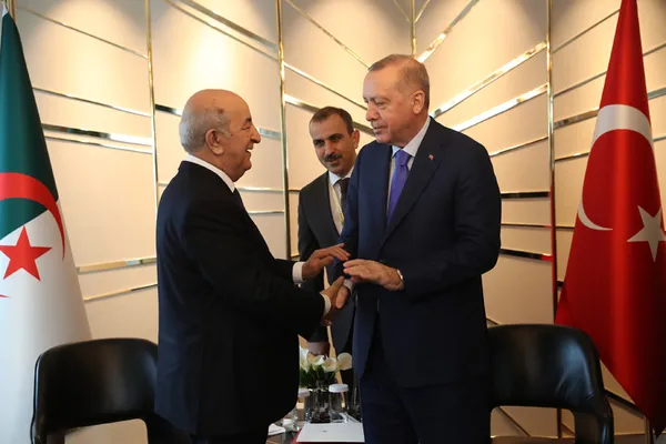 Fransız basınından flaş Türkiye haberi! Cezayir'in ilham kaynağı - 5