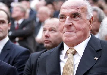 Helmut Kohl hayatını kaybetti