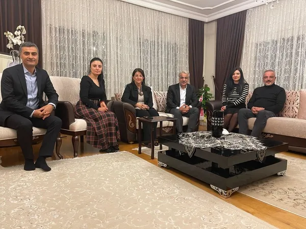 DEM Parti’den bir skandal daha! PKK sempatizanı Abdullah Zeydan’ı aday yaptılar | PKK sizi tükürüğüyle boğar nidaları atmıştı