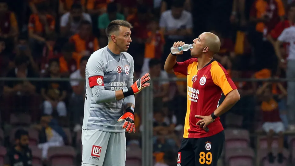 Galatasaray'ın yıldızı Feghouli'den Türk vatandaşlığı hamlesi! Yerli statüsünde oynayabilir mi?