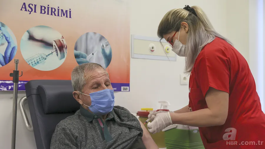 Tarih açıklandı: 60-65 yaş arası ne zaman aşı olacak? 60-65 yaş arası aşı randevusu nasıl alınır? Buna dikkat! 11