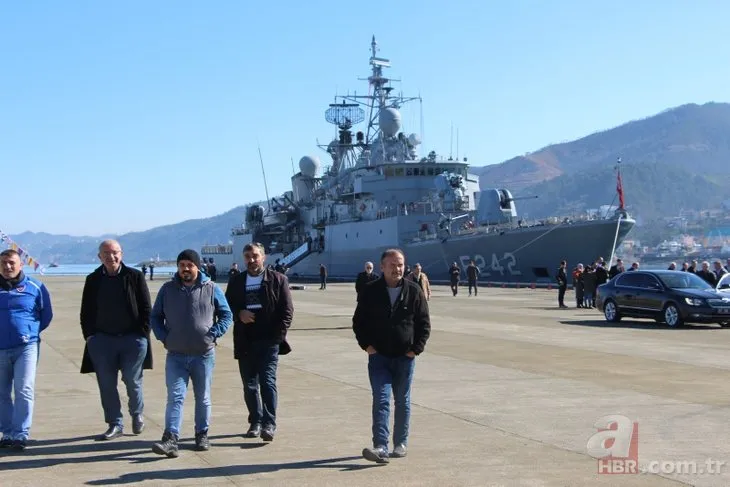 Askeri gemi Trabzon’da demirledi