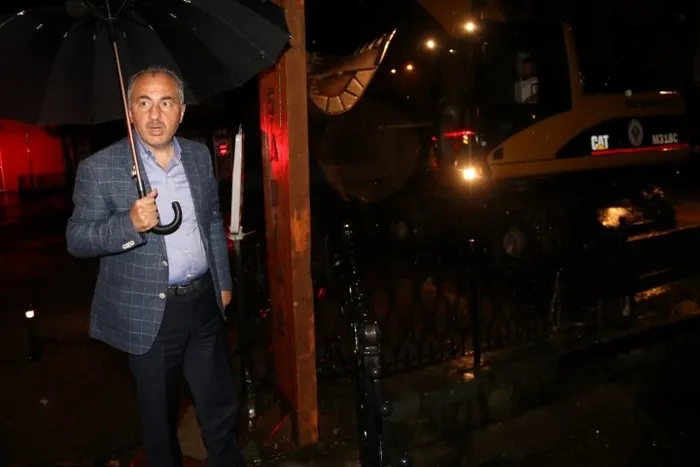 Son dakika! Rize'de şiddetli yağış etkili oldu! Kent merkezini su bastı - 3
