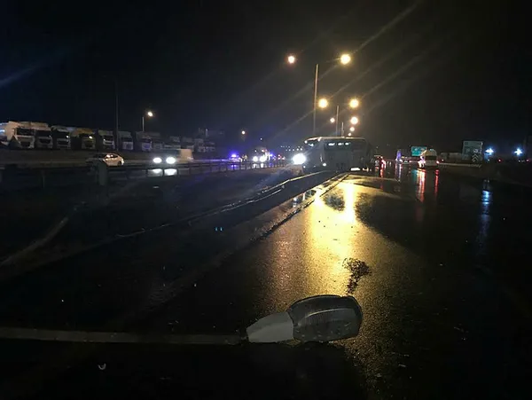 Son dakika: Gaziantep'te yolcu otobüsü devrildi: 12 yaralı - 1