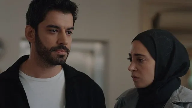 Kızılcık Şerbeti’nin Nursema’sı gerçekte ünlü oyuncuyla evliymiş! İşte Ceren Yalazoğlu’nun 10 yıllık eşi...