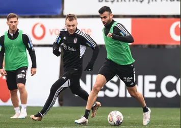 Beşiktaş'ın yıldızı Rachid Ghezzal takımla çalıştı