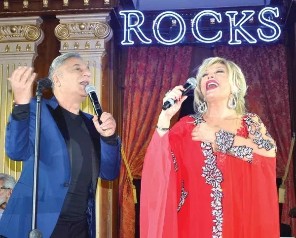 mehmet-ali-erbilin-bir-zamanlar-ask-yasadik-iddialarina-emel-sayindan-cevap-1633241070596.jpg Mehmet Ali Erbil'in "Bir zamanlar aşk yaşadık" iddialarına Emel Sayın'dan cevap - 1