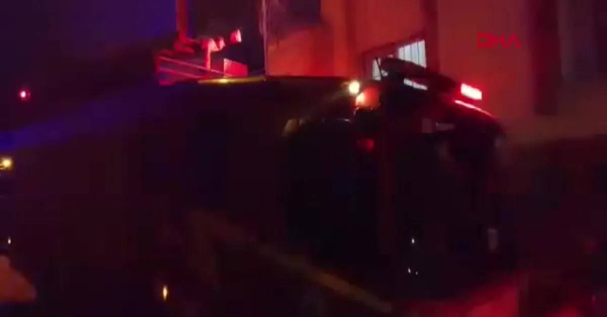 Denizli'de evin tavanı çöktü: Yaralılar var
