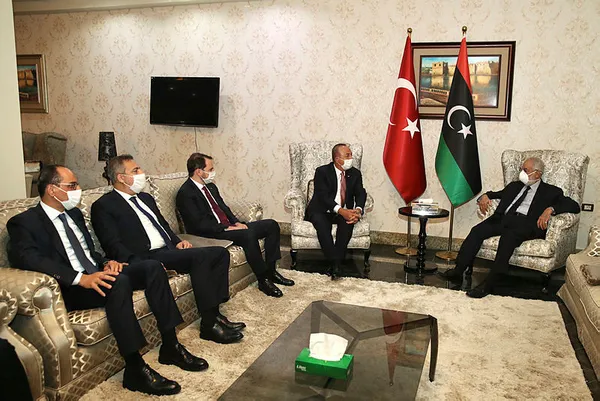 Son dakika: Dışişleri Bakanı Mevlüt Çavuşoğlu, Hazine ve Maliye Bakanı Berat Albayrak ve MİT Başkanı Hakan Fidan Libya’da