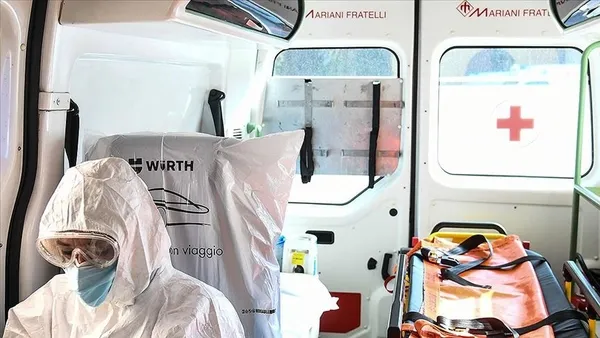 italyada-ambulanslar-siren-acamayacak-mafya-uyusturucu-saticilarini-korumaya-aldi-1612385651239.jpg İtalya'da ambulanslar siren açamayacak! Mafya uyuşturucu satıcılarını korumaya aldı - 2