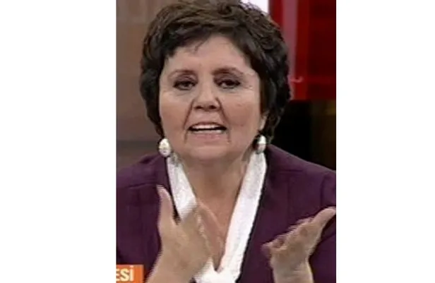 aysenur-arslan-kimdir-halk-tv-sunucusu-aysenur-arslan-tmt-icin-ne-dedi-aysenur-arslan-twitterda-neden-gundemde-1644472408597.jpg Ayşenur Arslan kimdir? Halk TV sunucusu Ayşenur Arslan TMT için ne dedi? Ayşenur Arslan Twitter'da neden gündemde? - 1