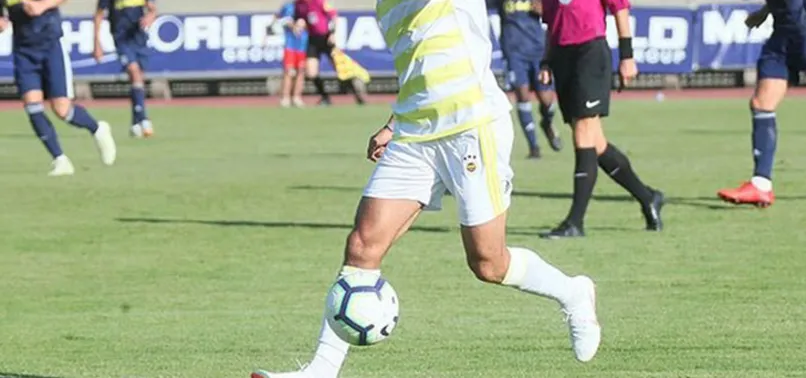 Fenerbahçe'de bir ayrılık daha kesinleşti