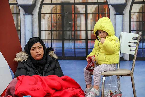 meteorolojiden-deprem-bolgesine-saganak-yagis-uyarisi-gece-boyu-etkili-olacak-duzce-sakarya-kocaeli-istanbul-h-1669216931527.jpg Meteoroloji'den deprem bölgesine sağanak yağış uyarısı! Gece boyu etkili olacak! Düzce Sakarya Kocaeli İstanbul hava durumu - 5