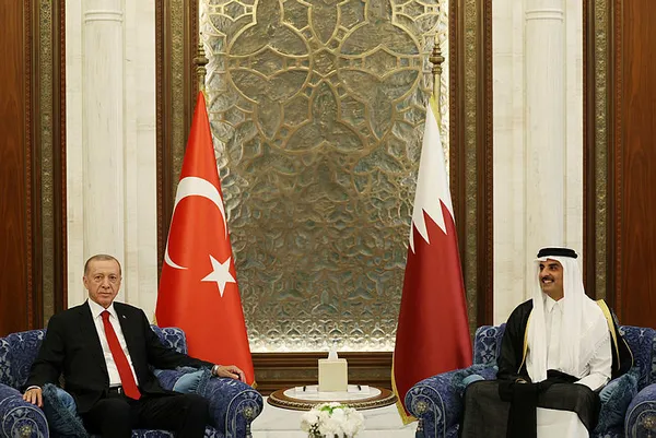 korfezde-ikinci-durak-katar-dunya-yakindan-takip-ediyor-yatirim-ve-ticaretin-merkezi-turkiye-olacak-1689696973613.jpg
