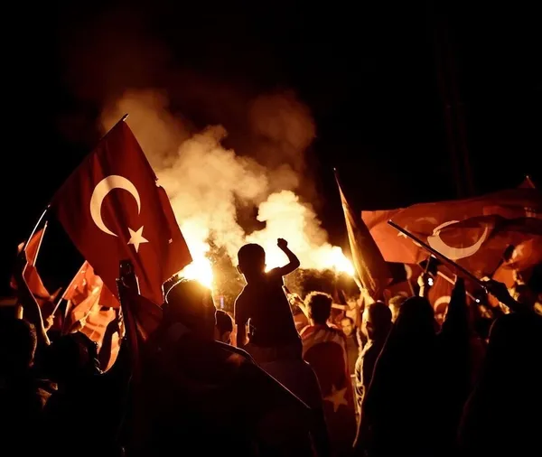 15-temmuz-demokrasi-ve-milli-birlik-gununde-turkiye-tek-ses-1626321353886.jpg 15 Temmuz Demokrasi ve Milli Birlik Günü'nde Türkiye tek ses! - 5