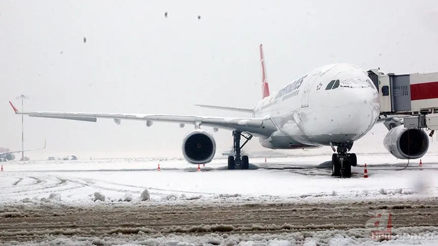 Karlı havada uçuşlar yapılır mı? Uçak seferleri iptal olur mu, karlı havada uçak kalkar mı? 1