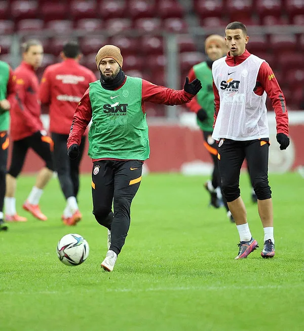 galatasaray-tuzlaspor-mac-ozeti-gs-2-6-tuzla-mac-ozeti-golleri-onemli-anlari-1643373551565.jpg Galatasaray Tuzlaspor maç özeti! GS 2-6 Tuzla maç özeti golleri önemli anları! - 2