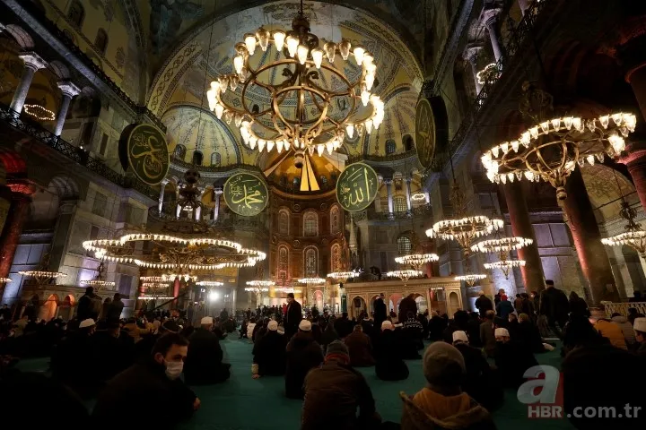 Ayasofya Camii'nde Regaip Kandili coşkuyla idrak edildi 16