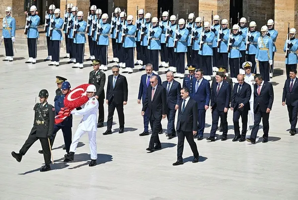 gozler-yuksek-askeri-sura-toplantisinda-baskan-erdogan-liderliginde-kritik-zirve-genelkurmay-baskani-kim-olaca-1691051982490.jpeg