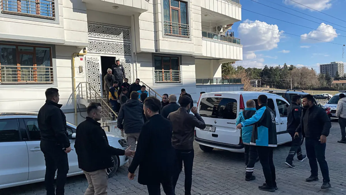 Şanlıurfa'da bir kadın 2 kızını öldürerek intihar etti