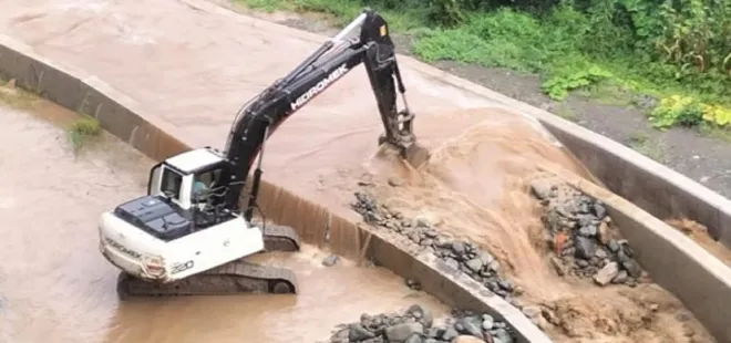 Son dakika: Artvin'de sağanak su baskınlarına neden oldu