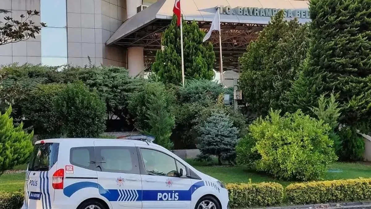 Bayrampaşa Belediyesi'ne yolsuzluk operasyonu: 13 şüpheliden 8'i tutuklandı
