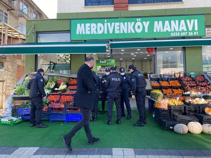 Son dakika | İstanbul Kadıköy’de manavda silahlı saldırı: 1 yaralı - 2