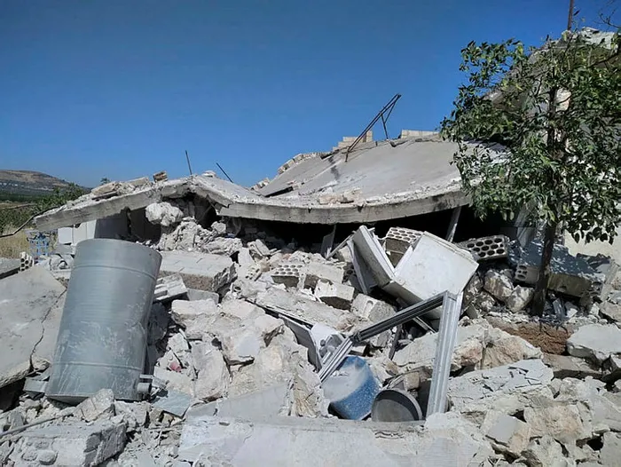 Son dakika: İdlib'e havadan ve karadan saldırı: Çok sayıda ölü var - 5