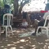 Kızlarıyla aynı evde kaldığını öğrenince...