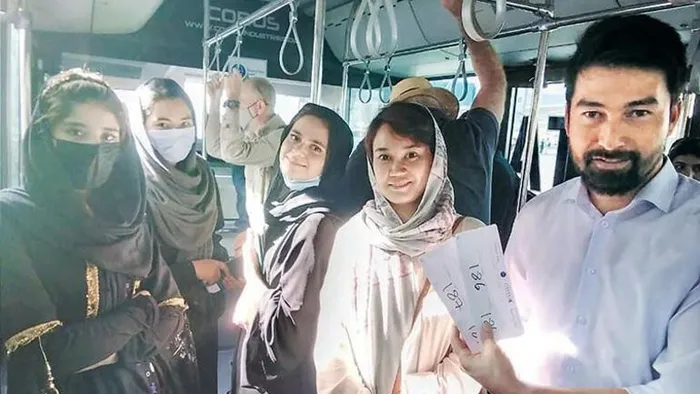 Müthiş operasyon! Taliban yasakladı Afgan müzisyenler özgürlüğe uçtu - 2