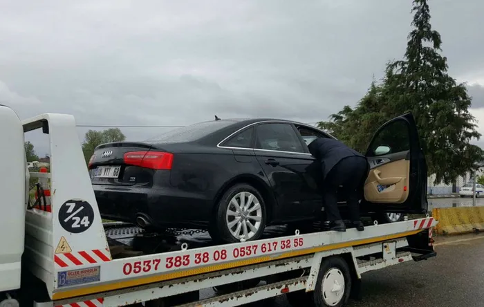 Eski TBMM Başkanı Köksal Toptan trafik kazası geçirdi - 1