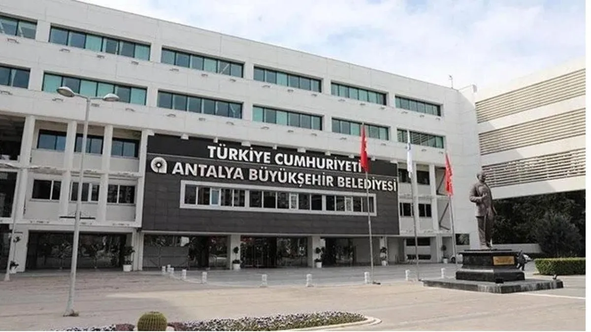 Antalya Büyükşehir Belediyesine yönelik rüşvet soruşturmasında gelişme! 3 kişi tahliye edildi