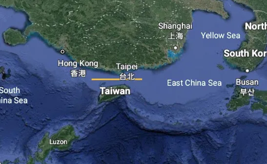 ABD’den Çin’e gözdağı! Savaş gemisi USS Chung-Hoon Tayvan Boğazı’ndan geçti