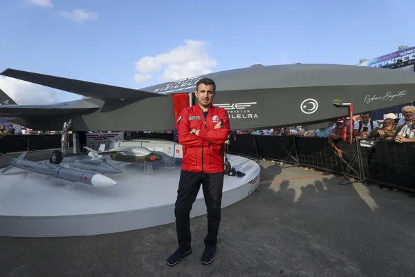 selcuk-bayraktar-muhalefetin-engelleme-operasyonlarina-tepki-kucucuk-bir-takoz-projeleri-ciddi-akamete-ugratir-1661893319085.jpg Selçuk Bayraktar'dan muhalefetin 'engelleme' operasyonlarına tepki: Küçücük bir takoz projeleri ciddi akamete uğratır - 4