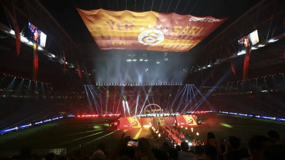 Galatasaray Dan Unutulmaz Kupa Toreni